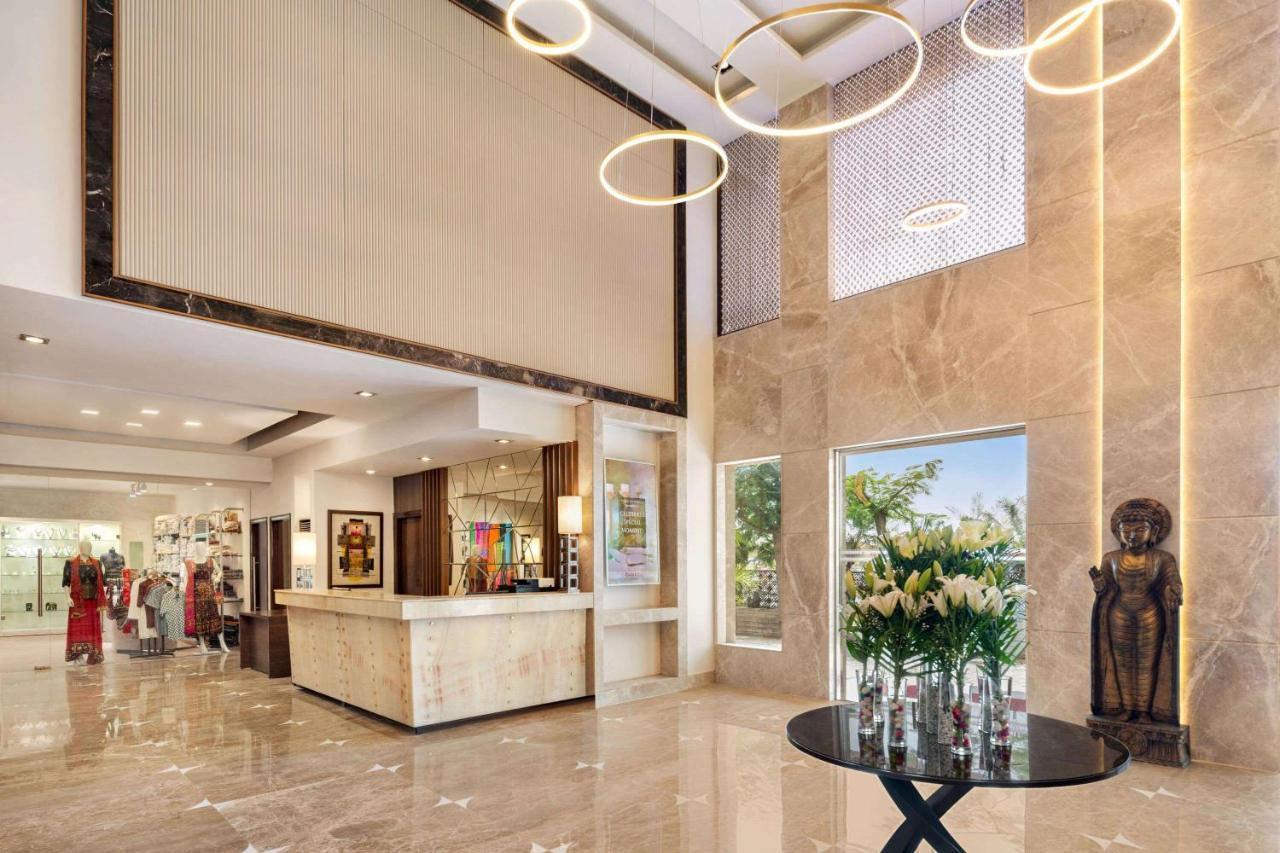 Ramada By Wyndham Jaipur North Otel Dış mekan fotoğraf