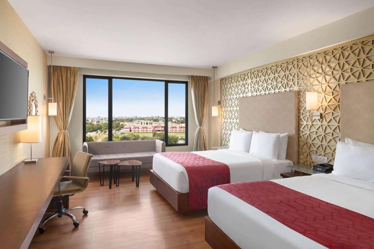 Ramada By Wyndham Jaipur North Otel Dış mekan fotoğraf