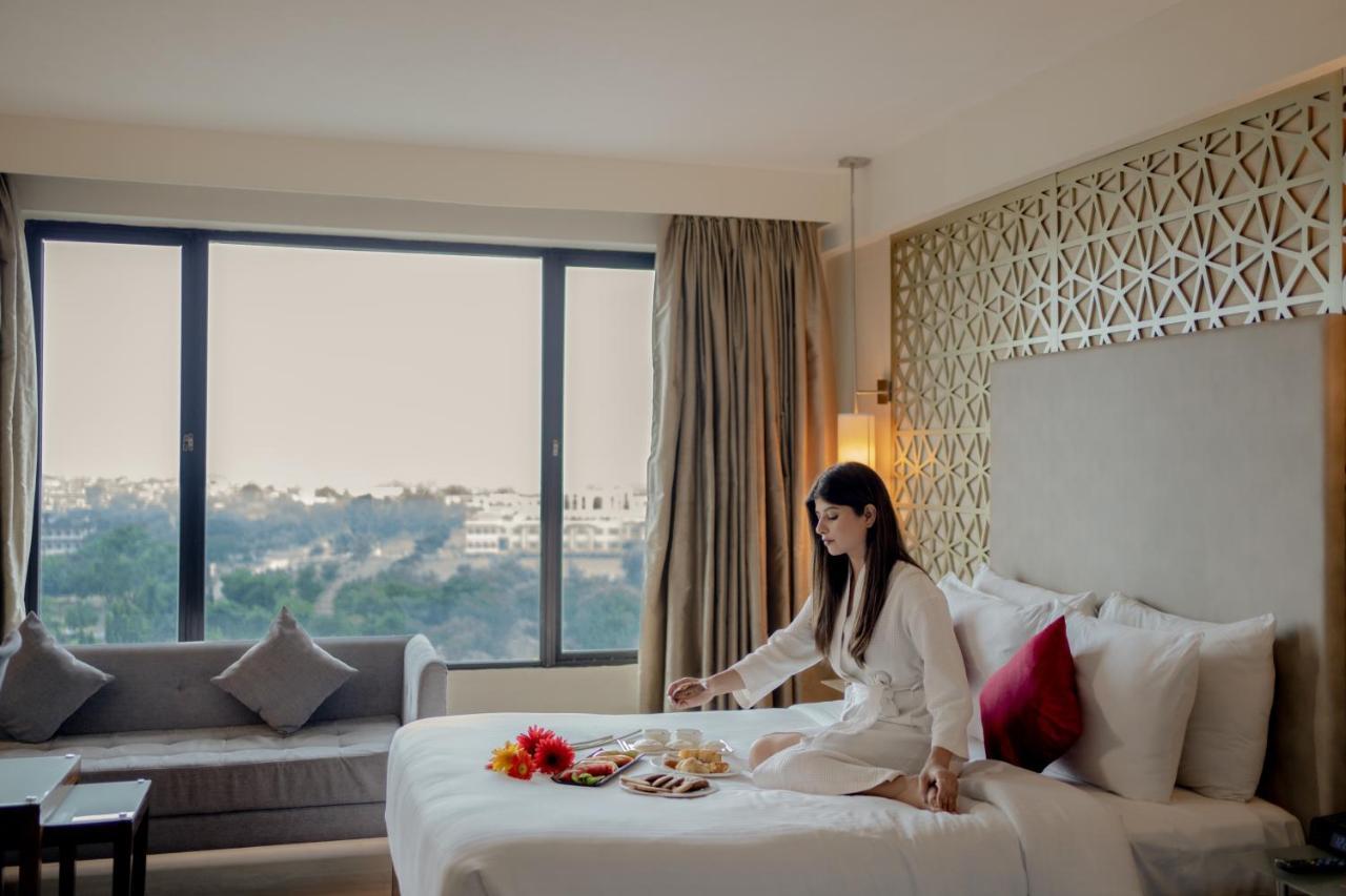 Ramada By Wyndham Jaipur North Otel Dış mekan fotoğraf